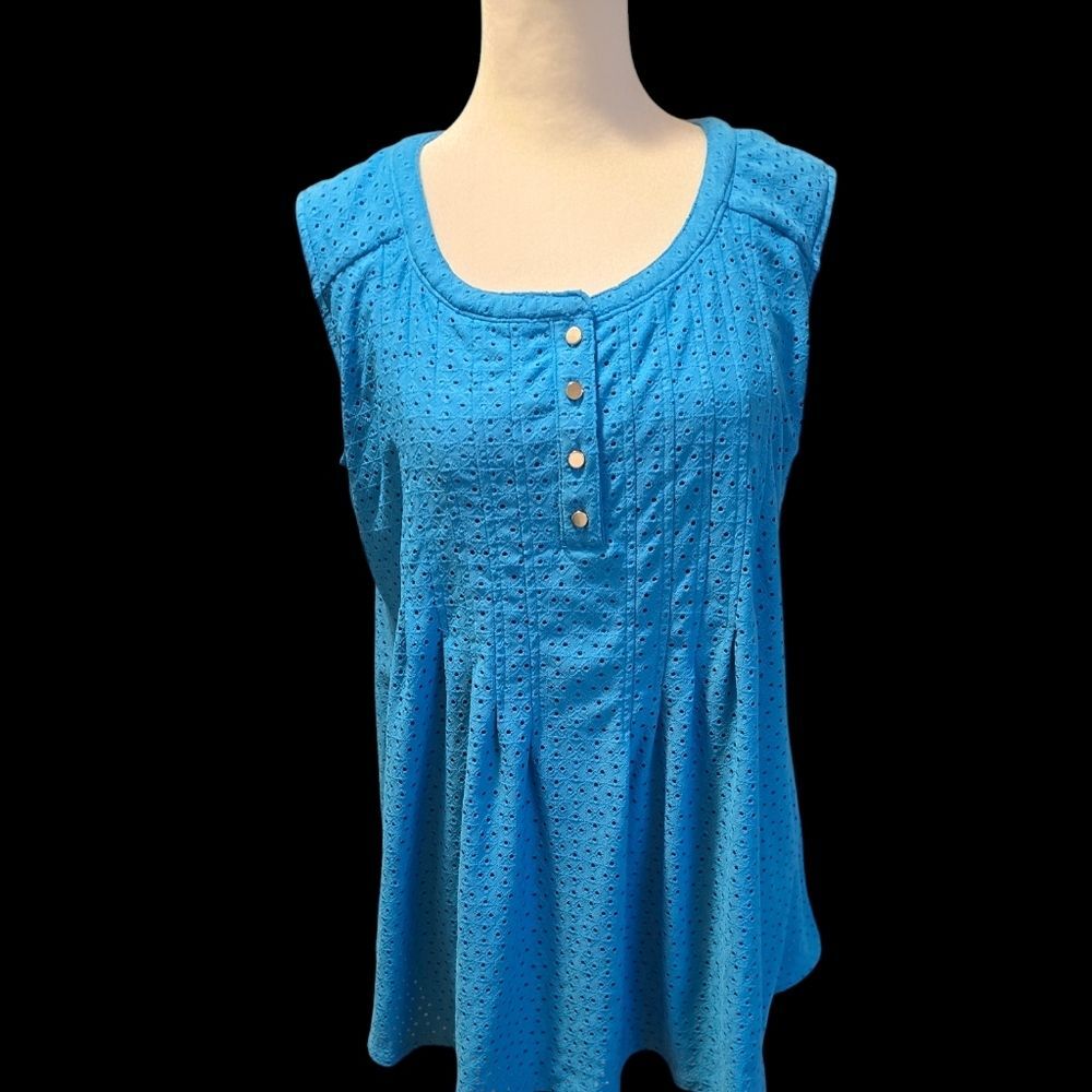 Aqua SleeveLess Button Down 14/16 Avenue Flowy Top